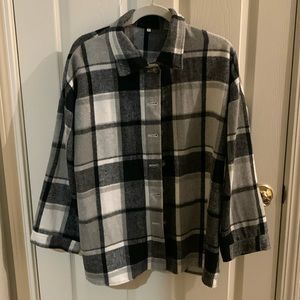 Plaid flannel lightweight shacket